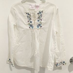 Girls along sleeve blouse